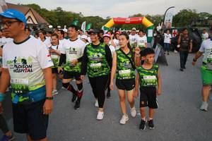 BIB: 
                            <button type="button" onclick="openModal(3530961)" class="btn btn-primary btn-sm float-right btn-popup" data-toggle="modal" data-target=".modal-high-quality">
                        <i class="fas fa-shopping-cart"></i> Add to Cart
                    </button>
                                            <button type="button" onclick="isThisMe(3530961, true)" class="btn btn-success btn-sm float-right btn-popup btn-isme hidden" data-toggle="tooltip" data-placement="bottom" title="นี่คือรูปของคุณใช่ไหม คลิกที่นี่เพื่อเอาเข้าอัลบั้ม">
                        <i class="fas fa-plus"></i> Add to album
                    </button>
                    <button type="button" onclick="isThisMe(3530961, false)" class="btn btn-warning btn-sm float-right btn-popup btn-isnotme hidden">
                        <i class="fas fa-ban"></i> Remove from album
                    </button>